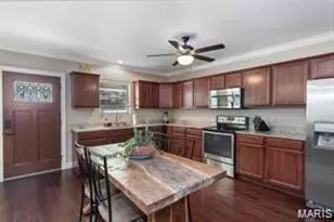 106 Reading Ave, Maryland Heights, MO 63043 - Photo 6