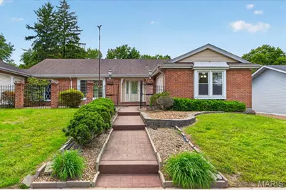 5 Blossomwood Court, Florissant, MO 63033 - Photo 2