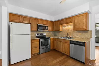 2332 Hidden Meadow Lane, Ballwin, MO 63021 - Photo 4