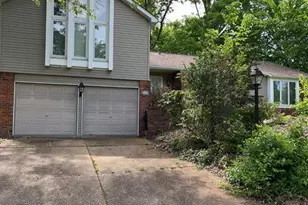 495 Graywood Dr, Ballwin, MO 63011 - Photo 1