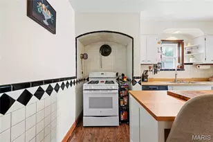 9058 Rosemary Ave, Saint Louis, MO 63123 - Photo 18