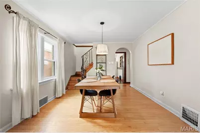 9058 Rosemary Avenue, Saint Louis, MO 63123 - Photo 8