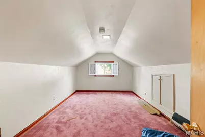 9058 Rosemary Avenue, Saint Louis, MO 63123 - Photo 24