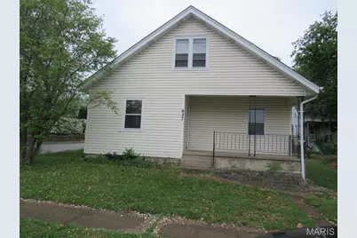 627 S Benton Avenue, Saint Charles, MO 63301 - Photo 1