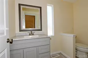 607 Garden Leaf Ct, Ballwin, MO 63011 - Photo 32