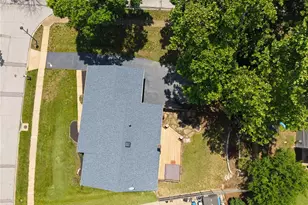 607 Garden Leaf Ct, Ballwin, MO 63011 - Photo 4