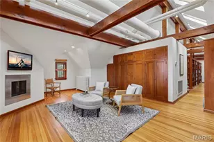 5745 Lindell Blvd, Saint Louis, MO 63112 - Photo 24