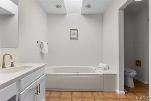 821 S Sappington Rd, Saint Louis, MO 63126 - Photo 28