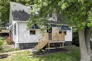 1050 S 4th St, Saint Charles, MO 63301 - Photo 2