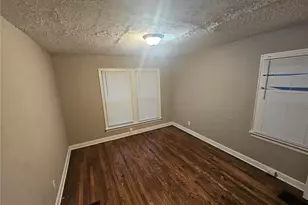 7110 Dawson Pl, Saint Louis, MO 63136 - Photo 6