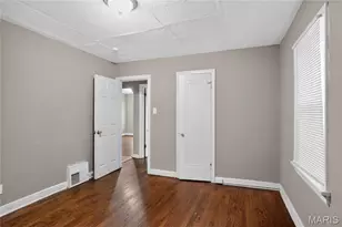 7110 Dawson Pl, Saint Louis, MO 63136 - Photo 12