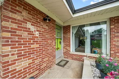 7204 Rockspring Drive, Affton, MO 63123 - Photo 2