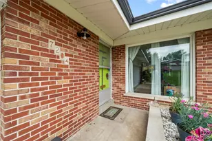 7204 Rockspring Dr, Affton, MO 63123 - Photo 2