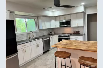 5144 Wallingford Drive, Saint Louis, MO 63121 - Photo 6