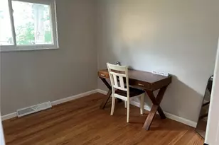 5144 Wallingford Dr, Saint Louis, MO 63121 - Photo 10