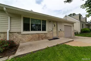 422 Barron Ln, Webster Groves, MO 63119 - Photo 4