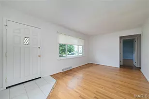 422 Barron Ln, Webster Groves, MO 63119 - Photo 6