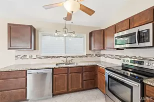 1145 Claycrest Cir, Saint Charles, MO 63304 - Photo 28