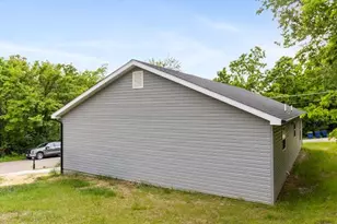 400 E Plattin St, De Soto, MO 63020 - Photo 4
