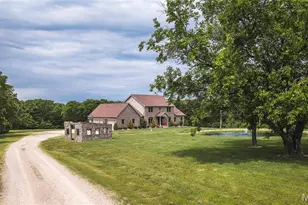 446 Cedar Breeze Dr, Sullivan, MO 63080 - Photo 2