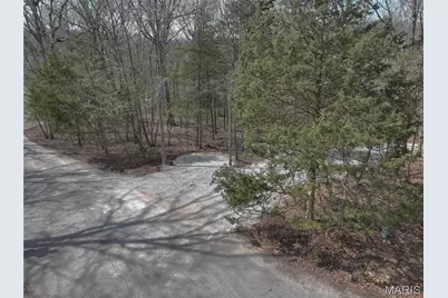 2456 Alpine Peak Dr., Innsbrook, MO 63390 - Photo 2
