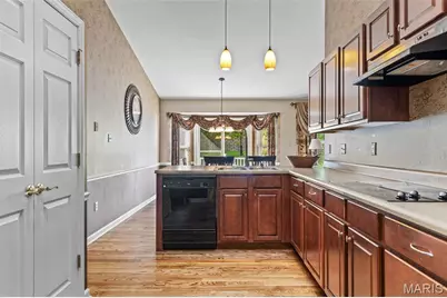 3242 Woodridge Center Parkway, Saint Louis, MO 63129 - Photo 2