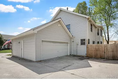 4207 Goodness Court, Florissant, MO 63034 - Photo 38