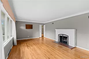 425 Linum Ln, Webster Groves, MO 63119 - Photo 6