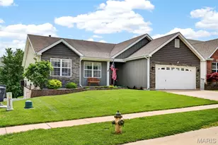 192 Roxbury Dr, O'Fallon, MO 63366 - Photo 2