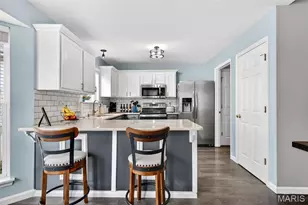 192 Roxbury Dr, O'Fallon, MO 63366 - Photo 12