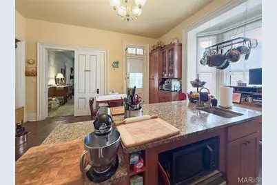 221 N Fifth Street, Hannibal, MO 63401 - Photo 18