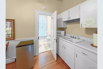 221 N Fifth Street, Hannibal, MO 63401 - Photo 30