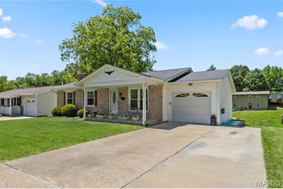 805 Wilson, Washington, MO 63090 - Photo 2