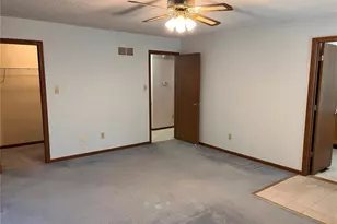 4844 Greenburg Dr, Saint Peters, MO 63304 - Photo 8