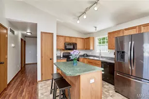 324 Parkway Dr, Troy, MO 63379 - Photo 4