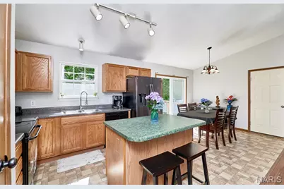 324 Parkway Drive, Troy, MO 63379 - Photo 6
