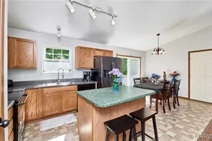 324 Parkway Dr, Troy, MO 63379 - Photo 6