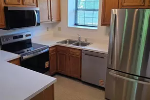 12975 Bryce Canyon Dr, Maryland Heights, MO 63043 - Photo 16