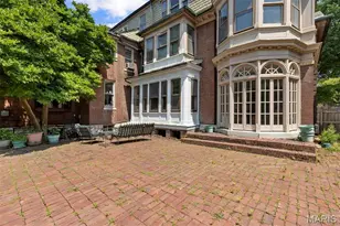 34 Waterman Pl, Saint Louis, MO 63112 - Photo 10