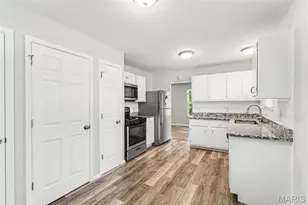 11433 Tobaggon Trl, Florissant, MO 63033 - Photo 6