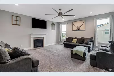 127 Central Park Avenue, Wentzville, MO 63385 - Photo 18