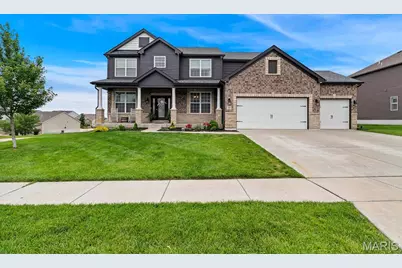 127 Central Park Avenue, Wentzville, MO 63385 - Photo 1