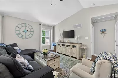 542 Springhurst Parkway, O'Fallon, MO 63368 - Photo 8