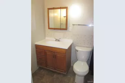 7287 N Hanley Road #B, Hazelwood, MO 63042 - Photo 16
