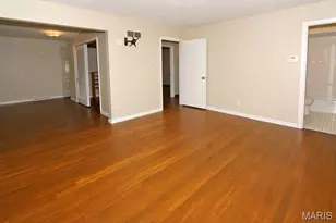 111 Green Acres Rd, Bellefontaine Neighbors, MO 63137 - Photo 12