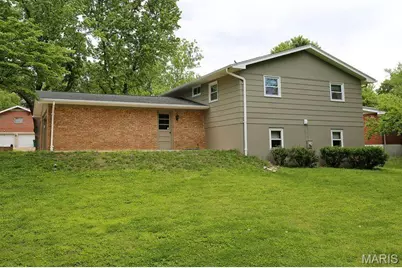 111 Green Acres Road, Bellefontaine Neighbors, MO 63137 - Photo 32