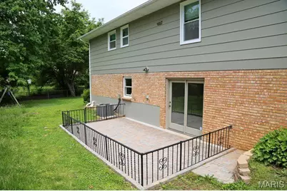 111 Green Acres Road, Bellefontaine Neighbors, MO 63137 - Photo 30
