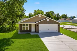 256 Walnut St, Hawk Point, MO 63349 - Photo 2
