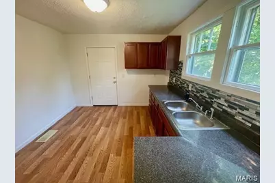 430 Bluff Drive, Saint Louis, MO 63137 - Photo 6