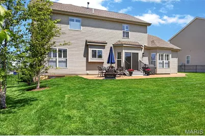 124 Central Park Avenue, Wentzville, MO 63385 - Photo 12